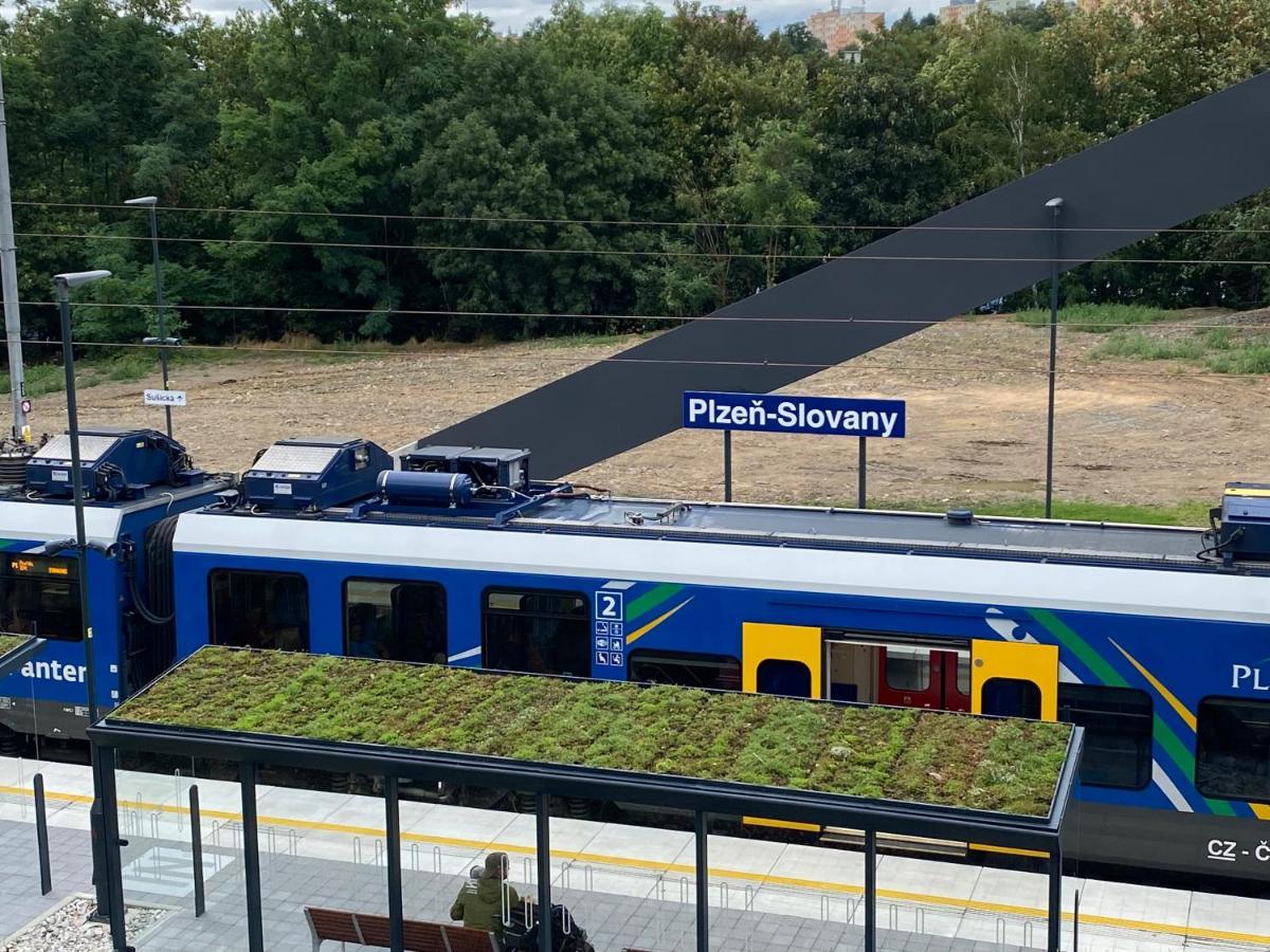 Cerna Ruze- Apartman 5 Plzen Bagian luar foto